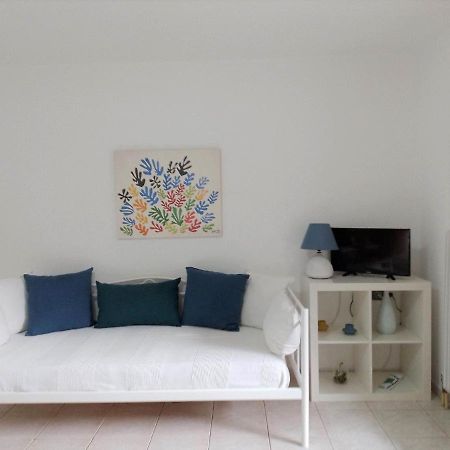 Small Theater Apartment Epidaurus Esterno foto