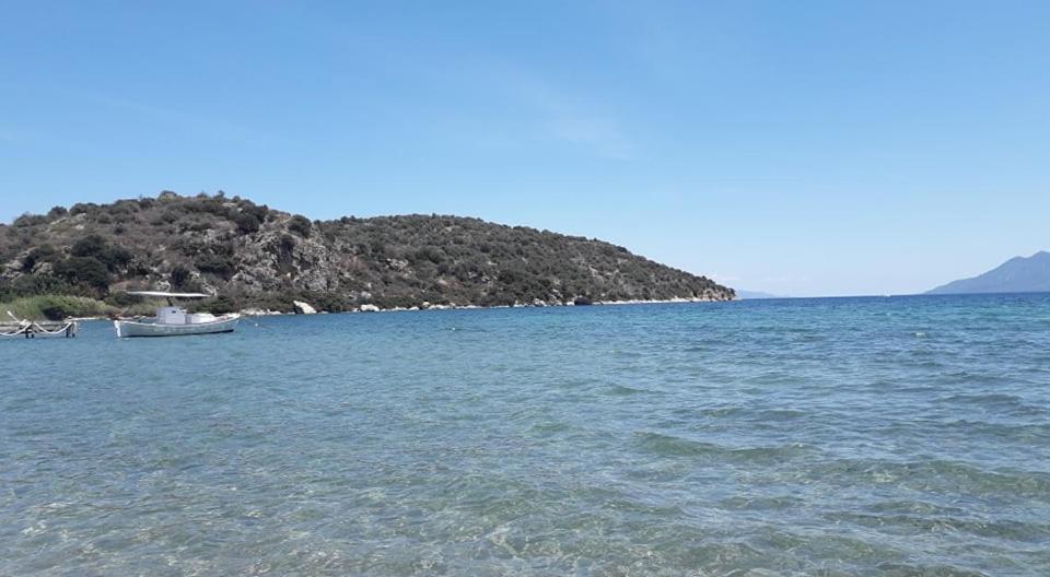 Small Theater Apartment Epidaurus Esterno foto